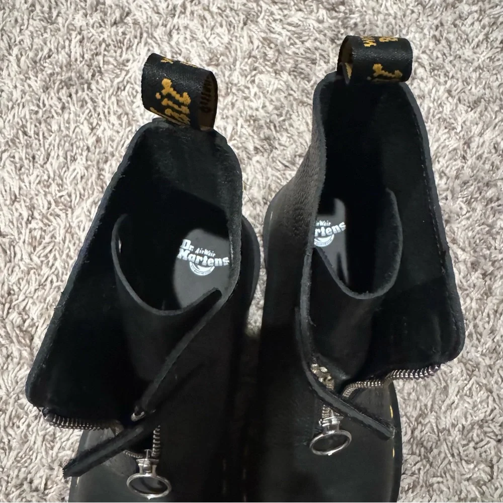 Dr. Martens womens 1460 Pascal Front Zip Leather Boots - Picture 3 of 6